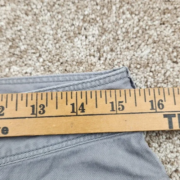 The North Face Noble Stretch Capri Womens Gray Size 6 Casual Outdoor UPF 30 - Picture 4 of 7
